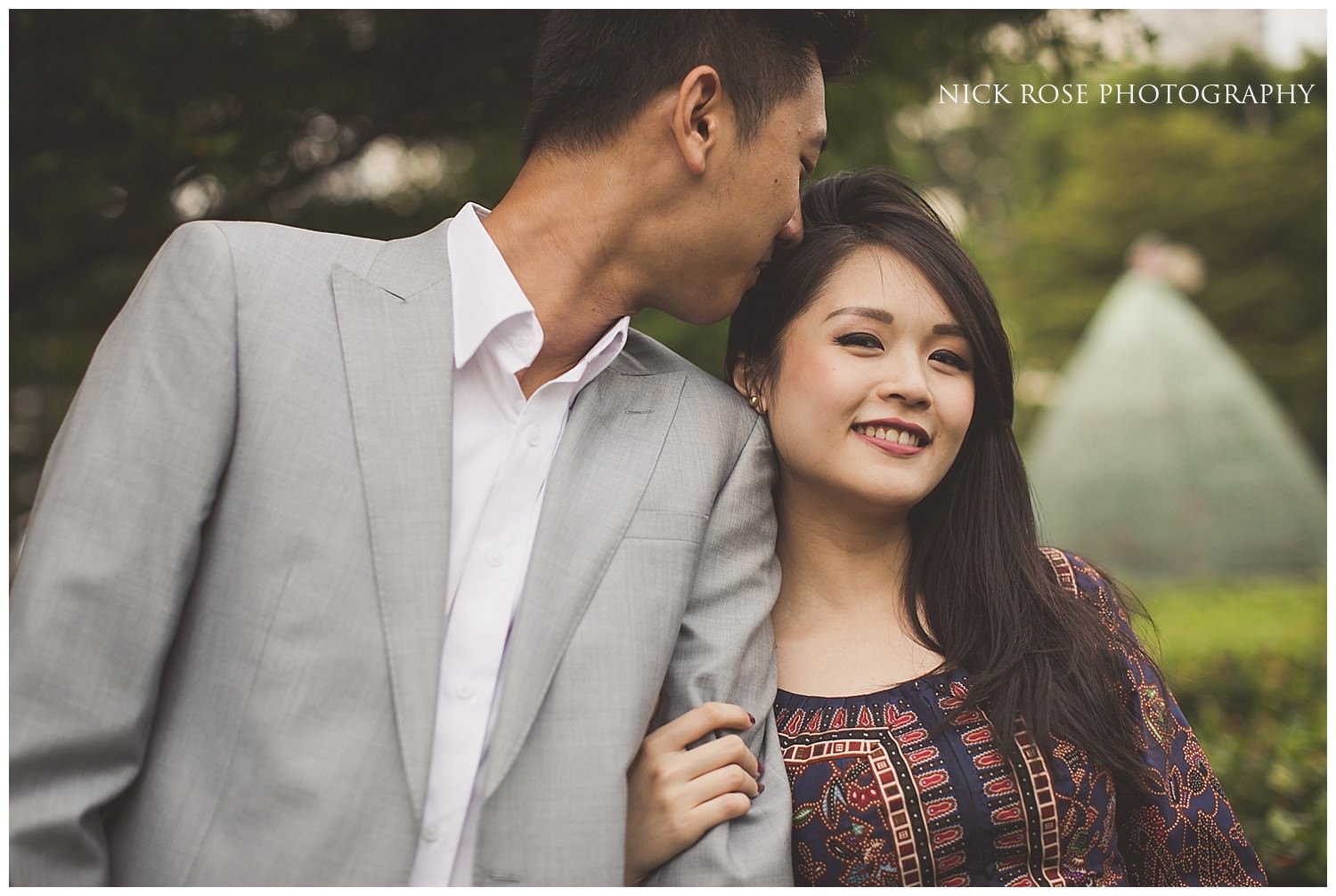  A romantic moment during a Singapore pre wedding photography shoot 