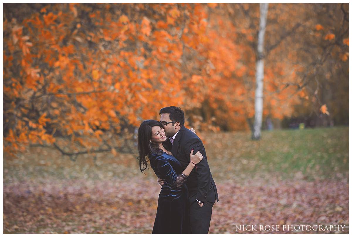  A UK pre wedding photography shoot in St James's Park 