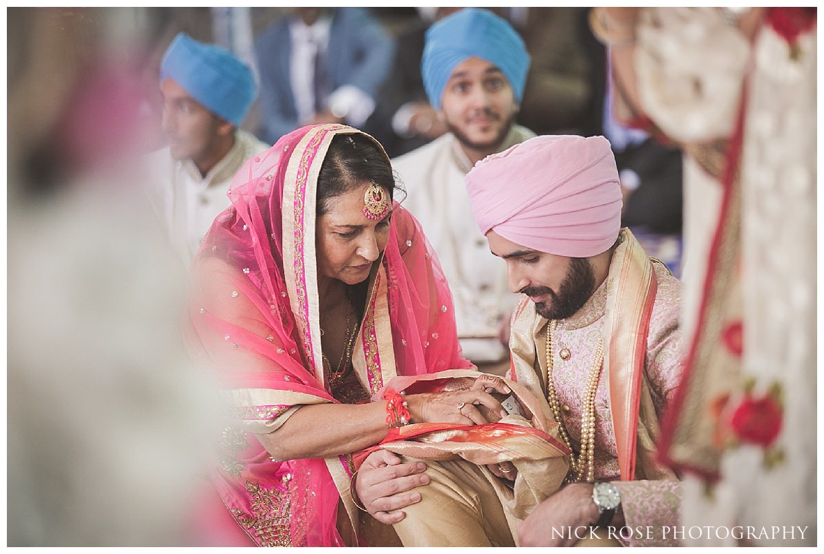 Sri Guru Singh Sabha Gurdwara Sikh Wedding Photography_0029.jpg