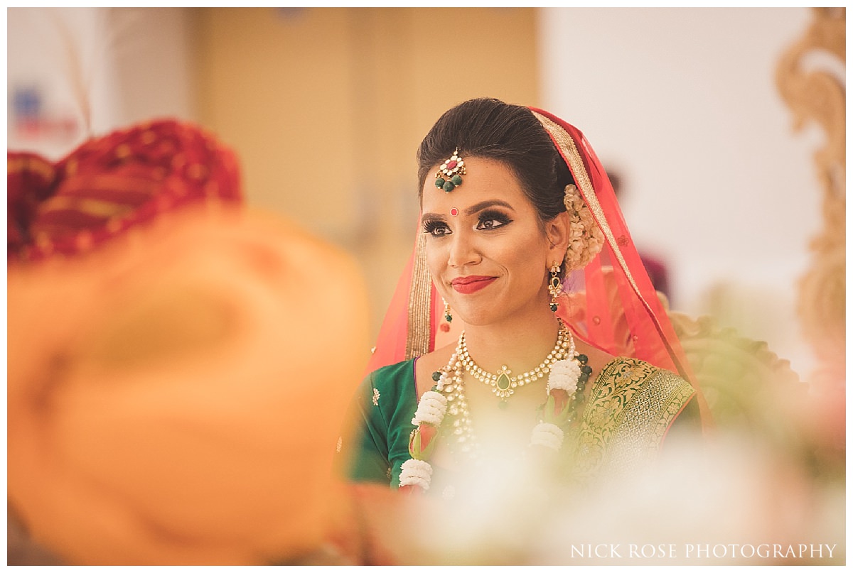 Hindu wedding photography at the Potters Bar Oshwal Centre in Hertfordshire