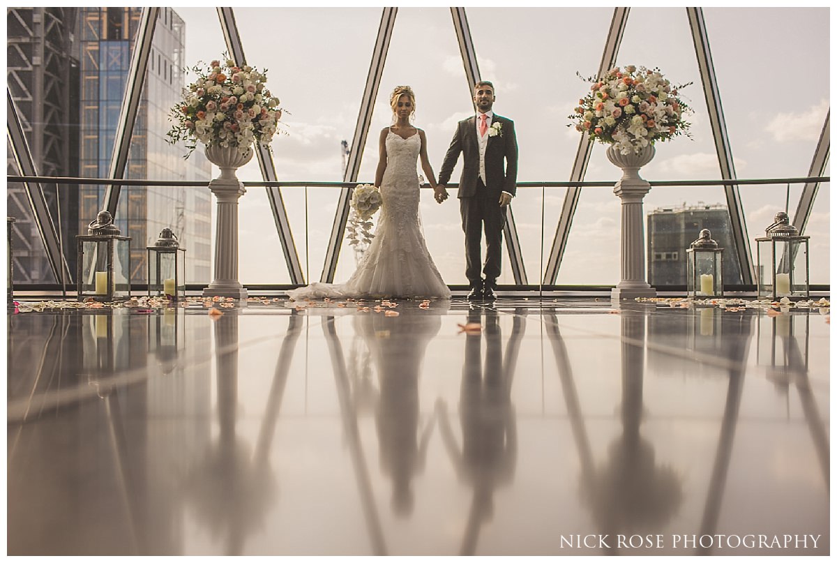 Gherkin Wedding Photography at Searcys London_0024.jpg