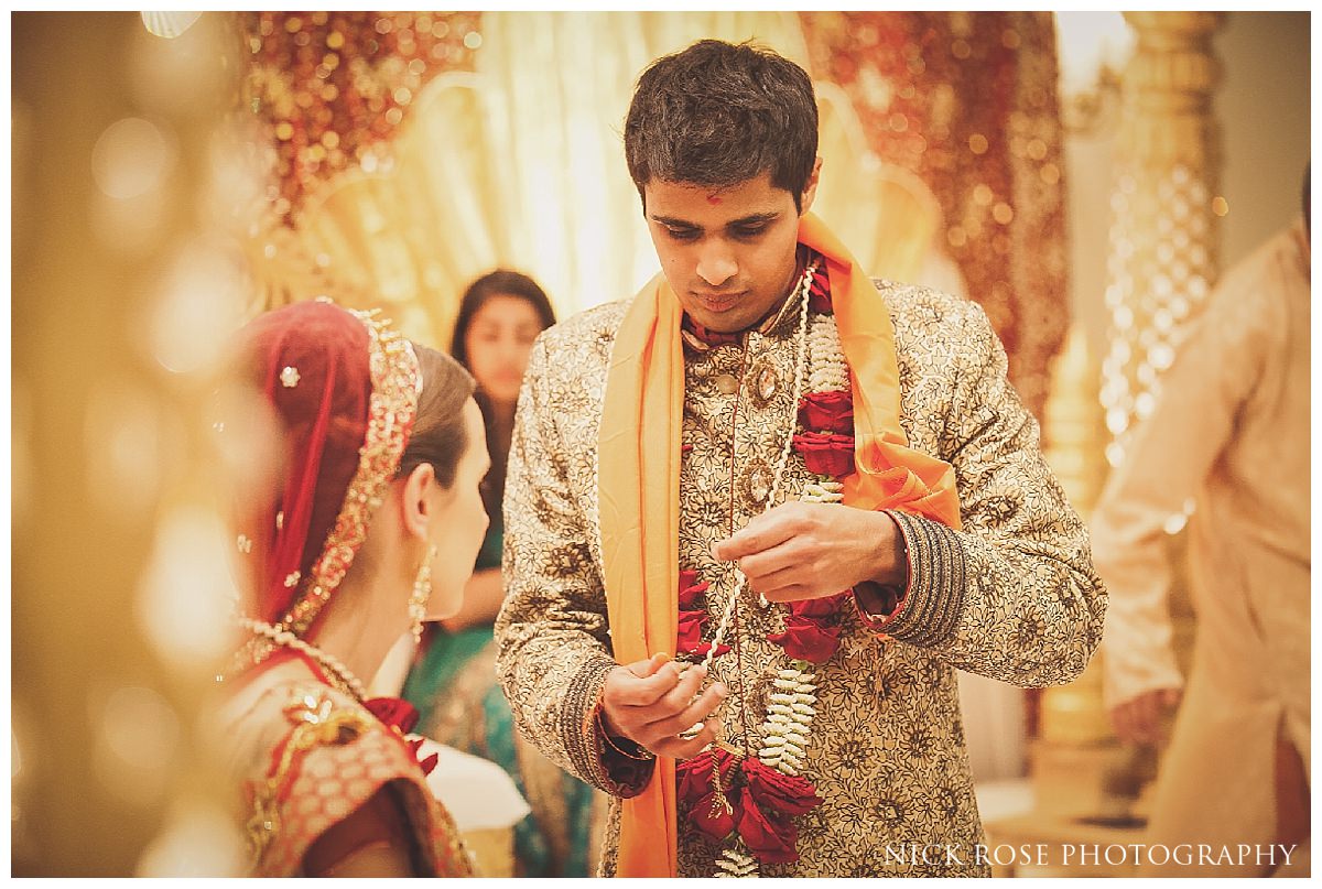 Savoy London Hindu Wedding Photography27.jpg