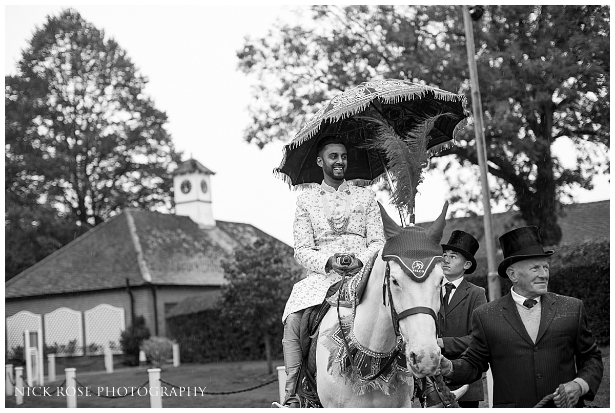 Quendon Hall Hindu Wedding Photography_0011.jpg