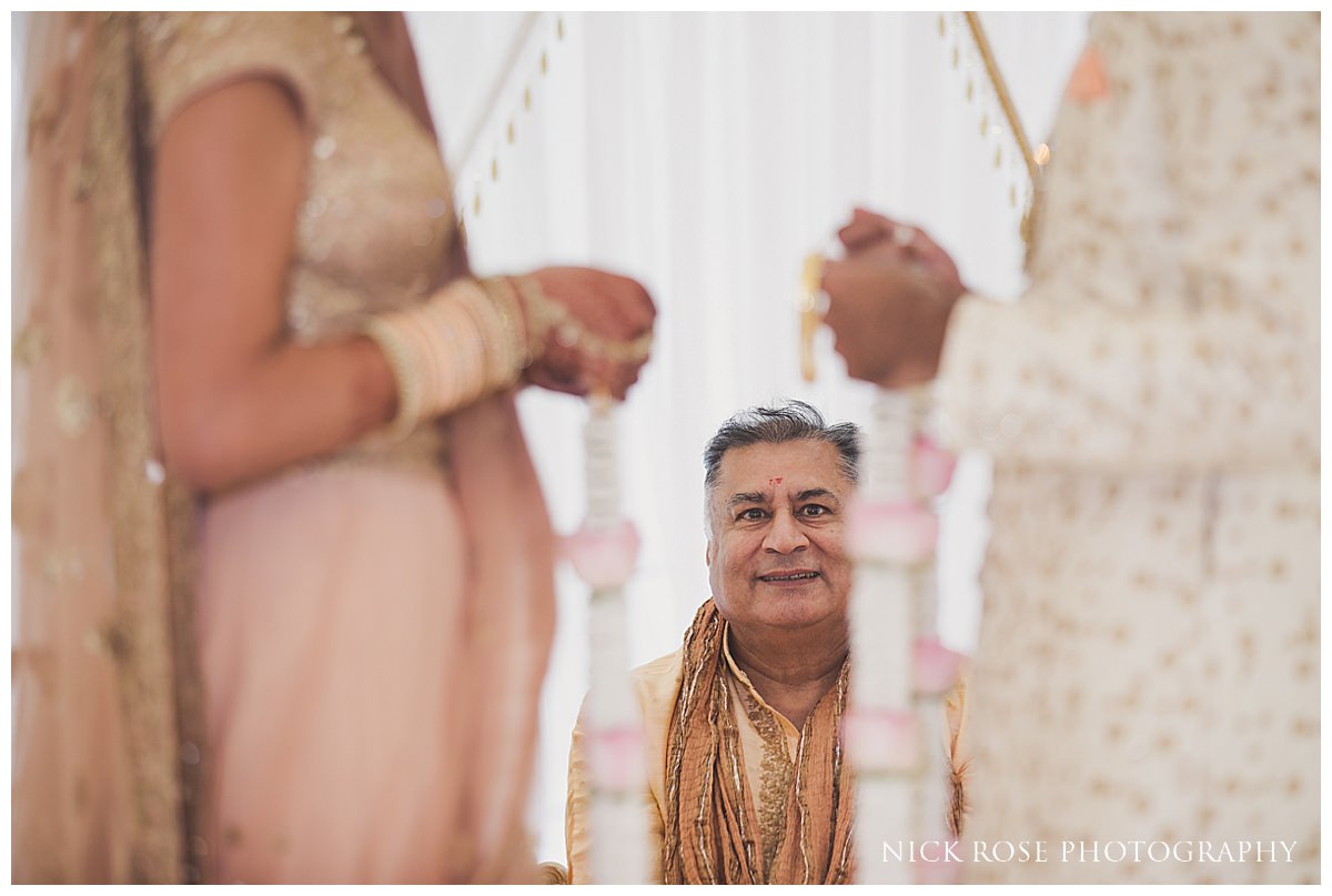 Quendon Hall Hindu Wedding Photography_0015.jpg