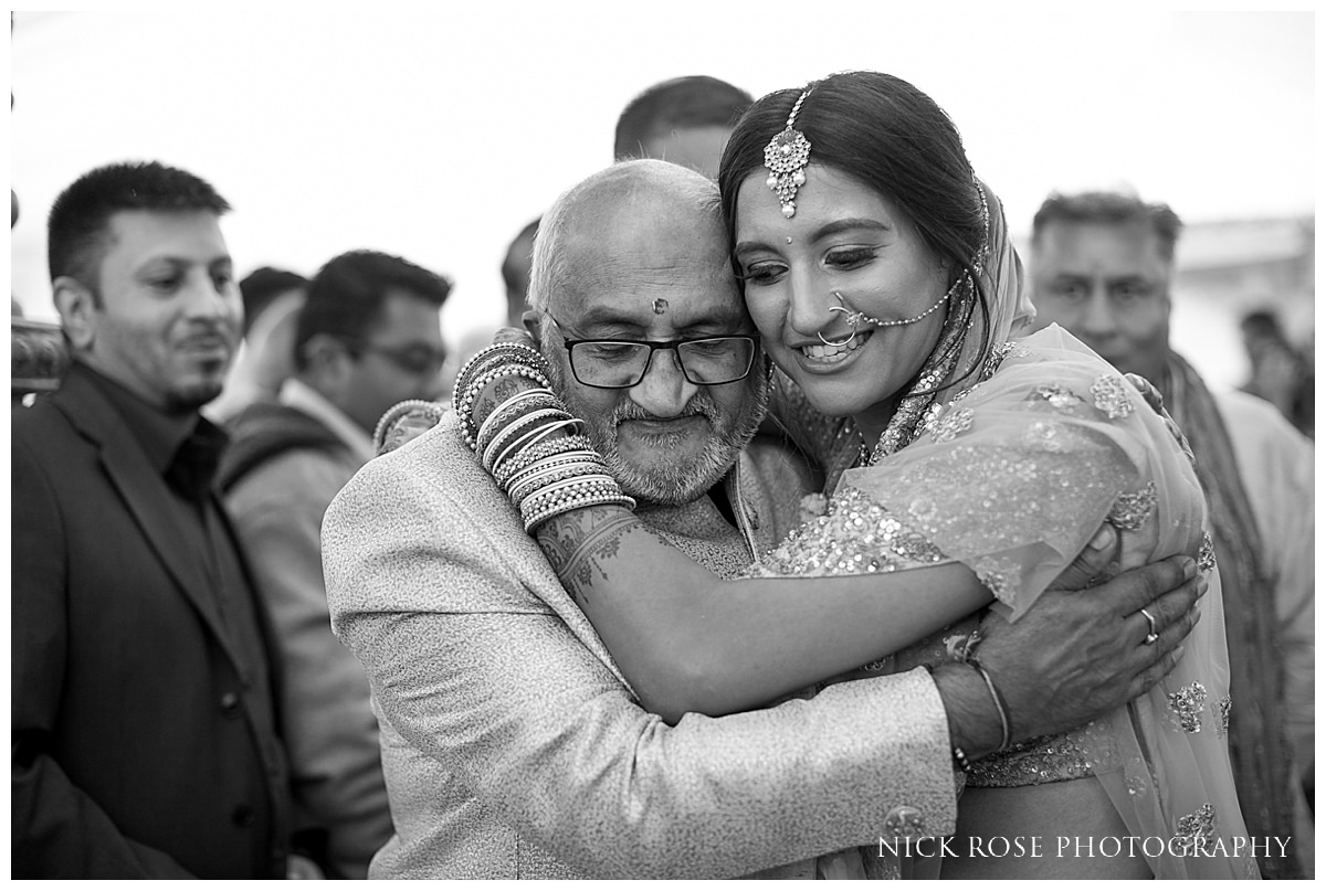 Quendon Hall Hindu Wedding Photography_0030.jpg
