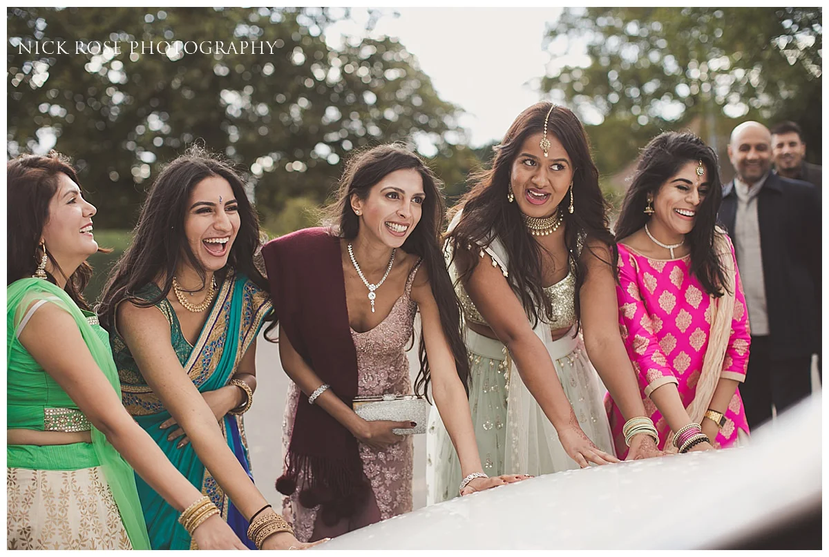 Quendon Hall Hindu Wedding Photography_0031.jpg