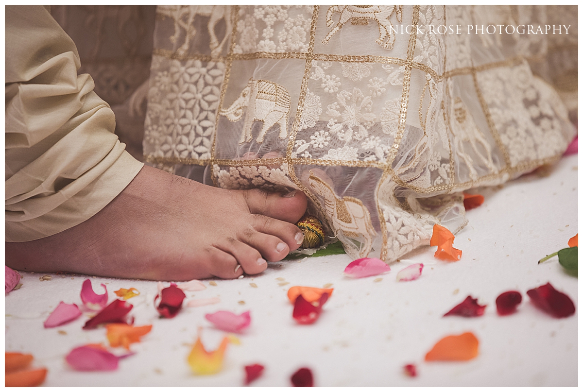 Sofitel Heathrow Indian Wedding Photography_0027.jpg