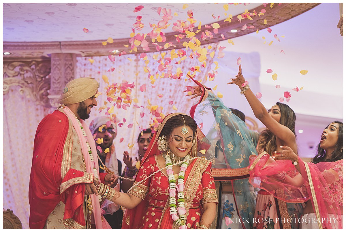 Oshwal Centre Hindu Wedding Photography_0026.jpg