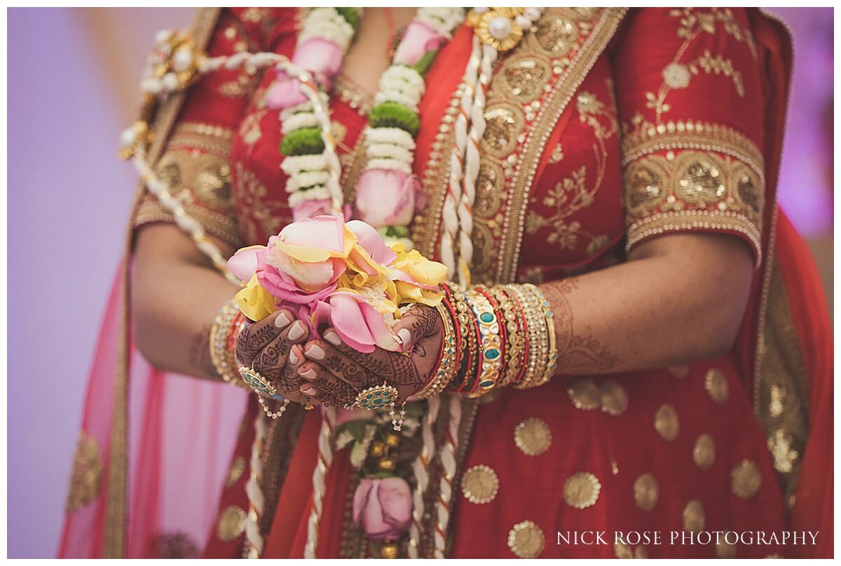 Oshwal Centre Hindu Wedding Photography_0039.jpg