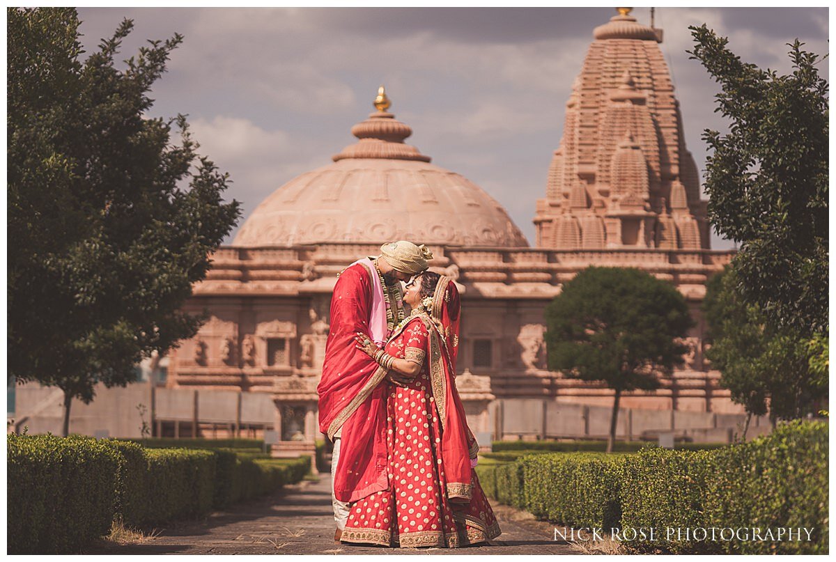 Oshwal Centre Hindu Wedding Photography_0049.jpg