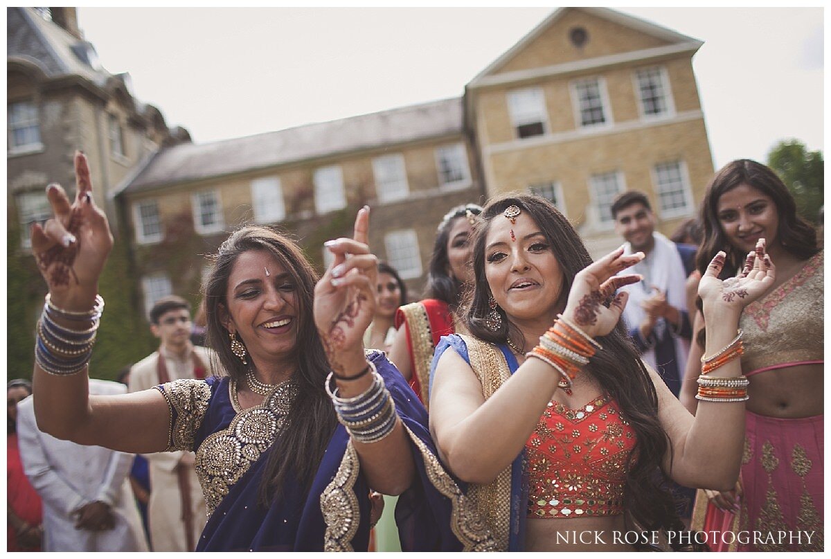 De Vere Beaumont Estate Hindu Wedding_0015.jpg