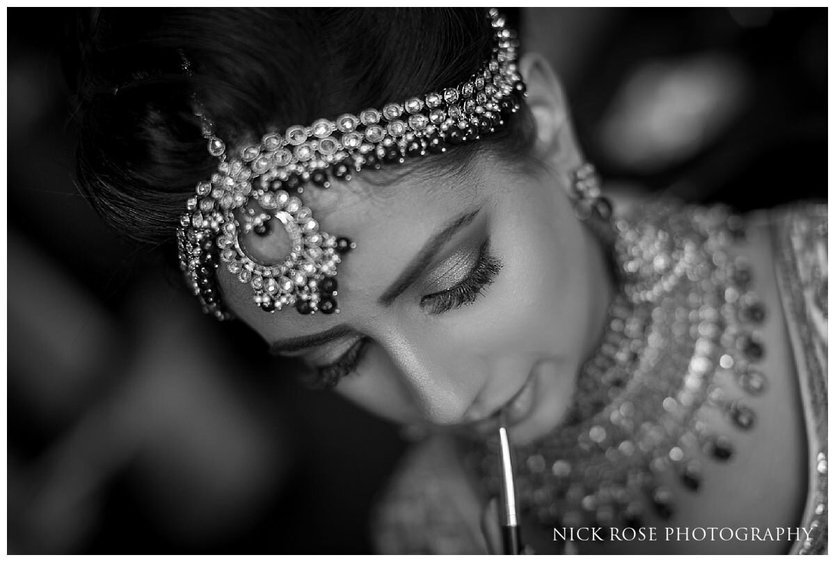 Hilton Syon Park Indian Wedding Photography_0008.jpg