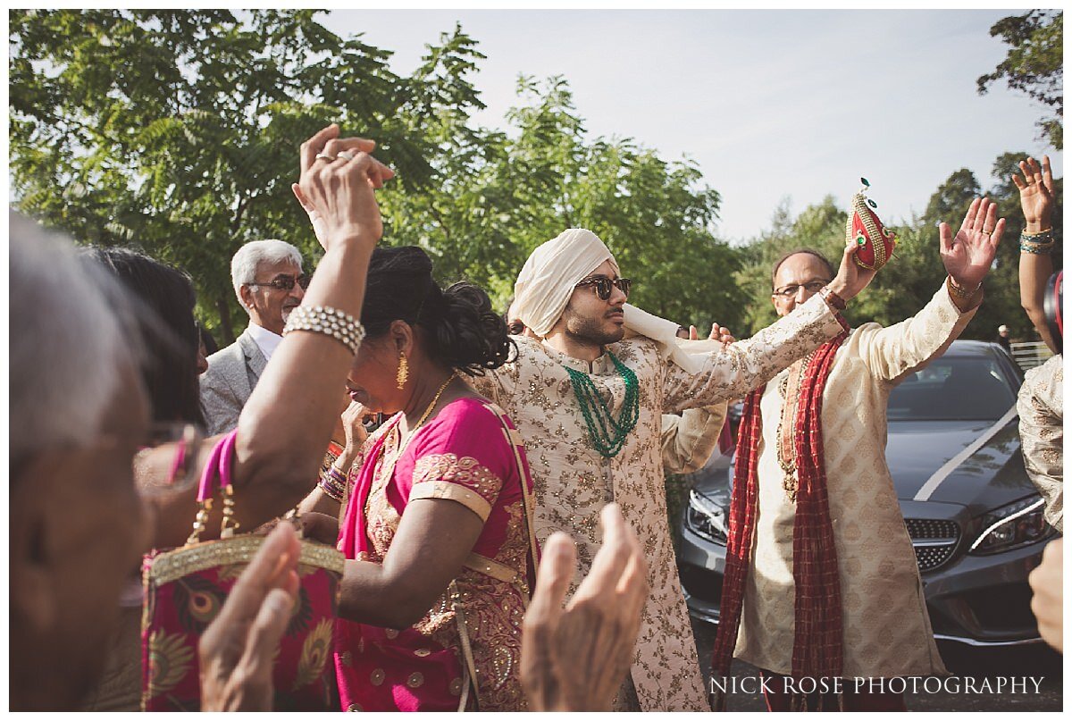 Hilton Syon Park Indian Wedding Photography_0014.jpg