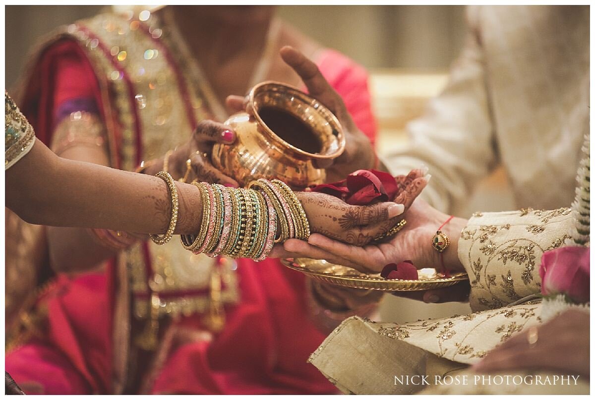 Hilton Syon Park Indian Wedding Photography_0039.jpg