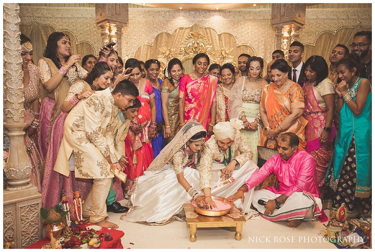 Hilton Syon Park Indian Wedding Photography_0048.jpg