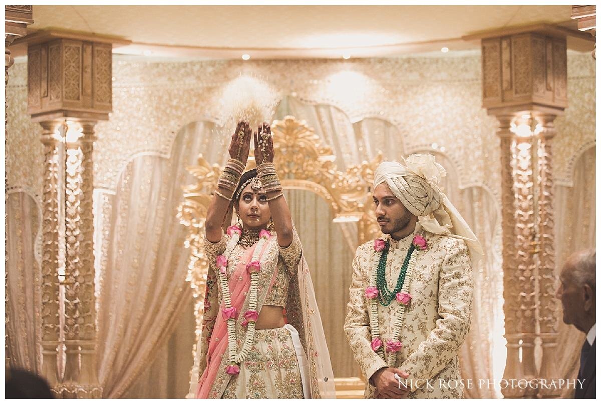 Hilton Syon Park Indian Wedding Photography_0050.jpg