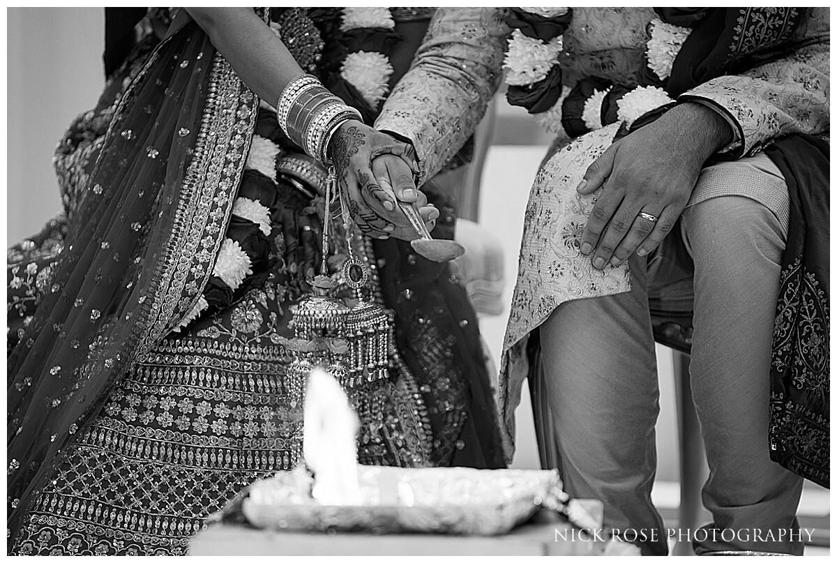 Hilton Waldorf Indian Wedding Photography London_0030.jpg