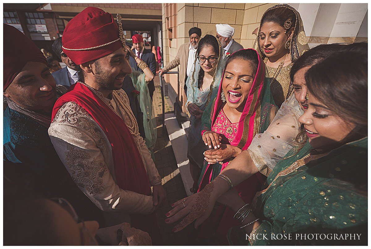 Sri Guru Singh Sabha Gurdwara Wedding Photography_0017.jpg
