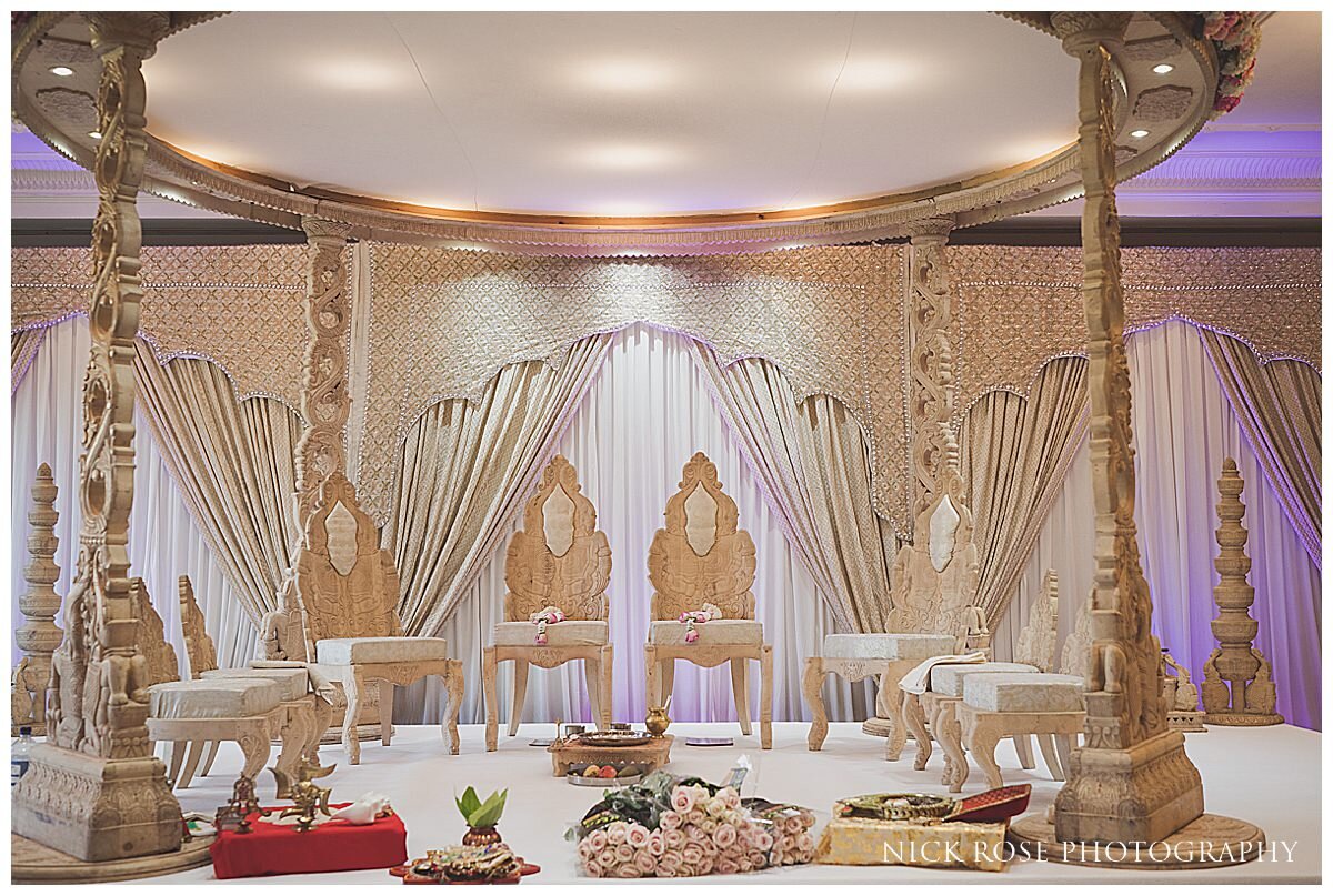 Shendish Manor Hindu Wedding Photography_0010.jpg