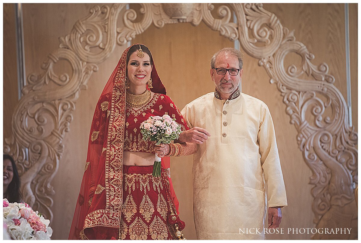 Shendish Manor Hindu Wedding Photography_0025.jpg