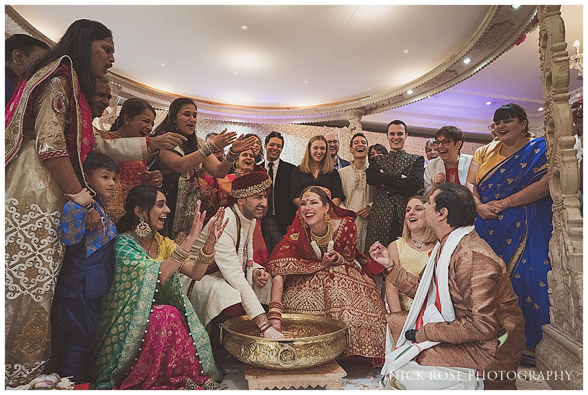 Shendish Manor Hindu Wedding Photography_0039.jpg