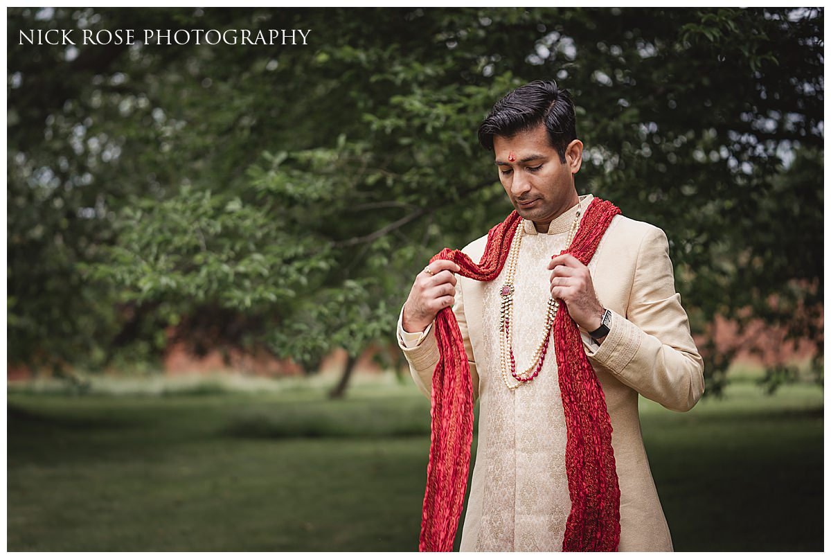 Hindu Wedding Photography Hampton Court Palace_0008.jpg