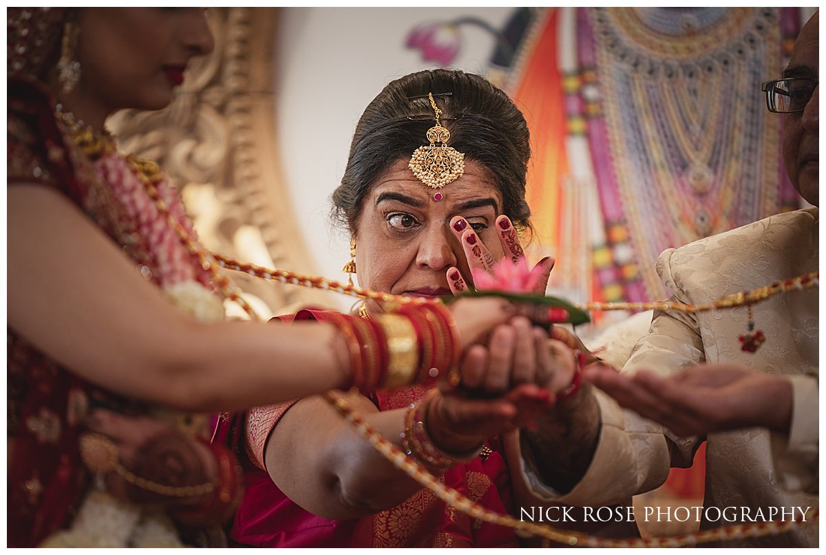 Hindu Wedding Photography Hampton Court Palace_0034.jpg