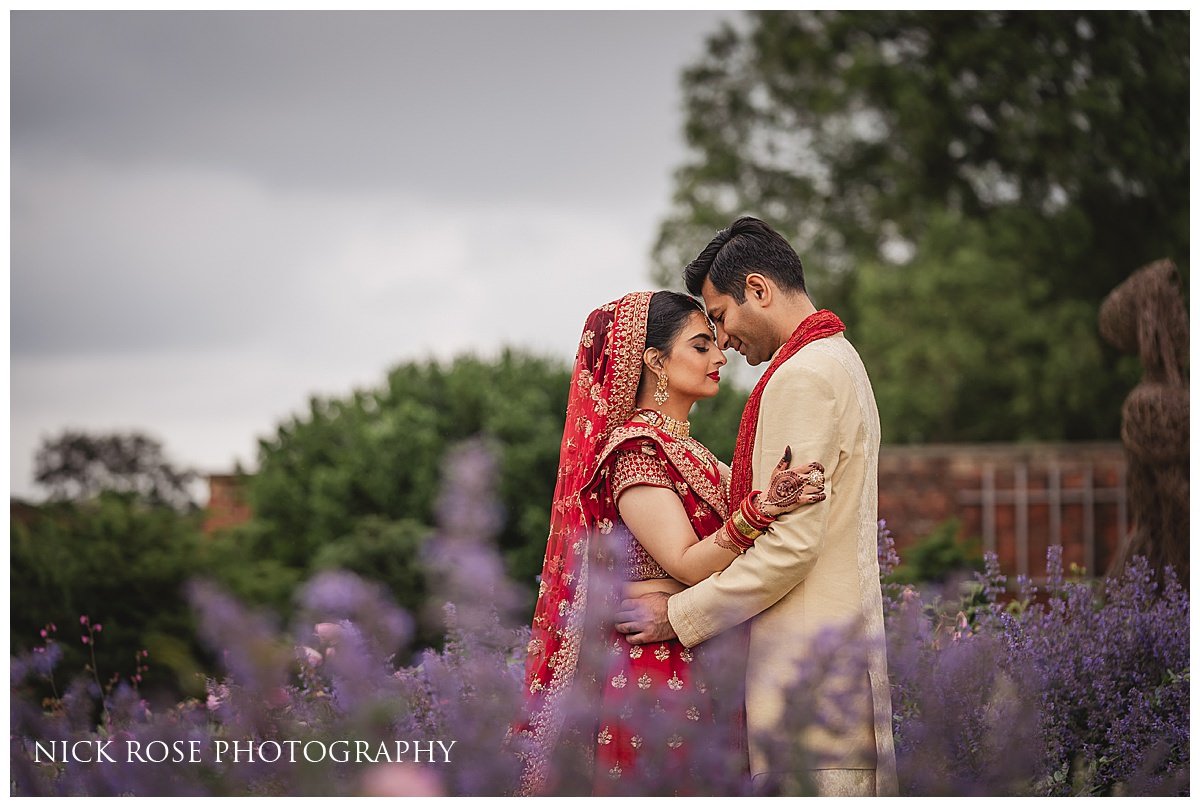 Hindu Wedding Photography Hampton Court Palace_0053.jpg