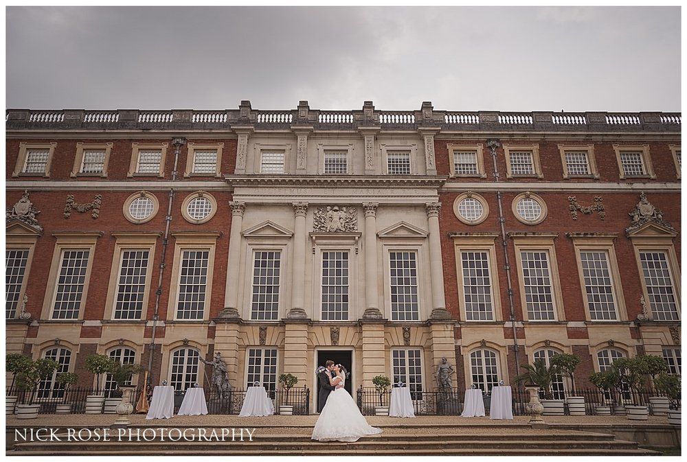 Hampton Court Palace Wedding Photographer 32.jpg