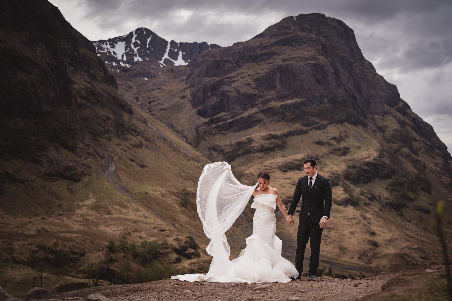 Glencoe pre wedding photography with the lovely Travis and Valerie
#preweddingscotland #ukpreweddingphotographer #glencoepreweddingshoot #destinationscotland #couplespjotoshoot #nickrosephotography #ukprewedding  #engagementshootuk #epicprewedding #p