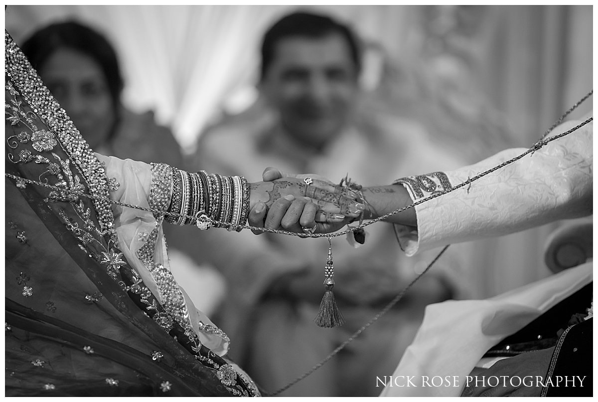 Hindu Wedding Photography at De Vere Wokefield Estate_0022.jpg