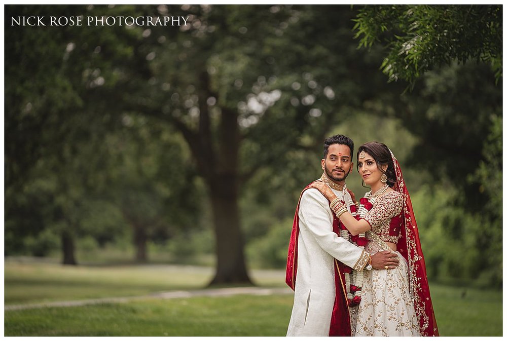 Hindu Wedding Photography at De Vere Wokefield Estate_0027.jpg