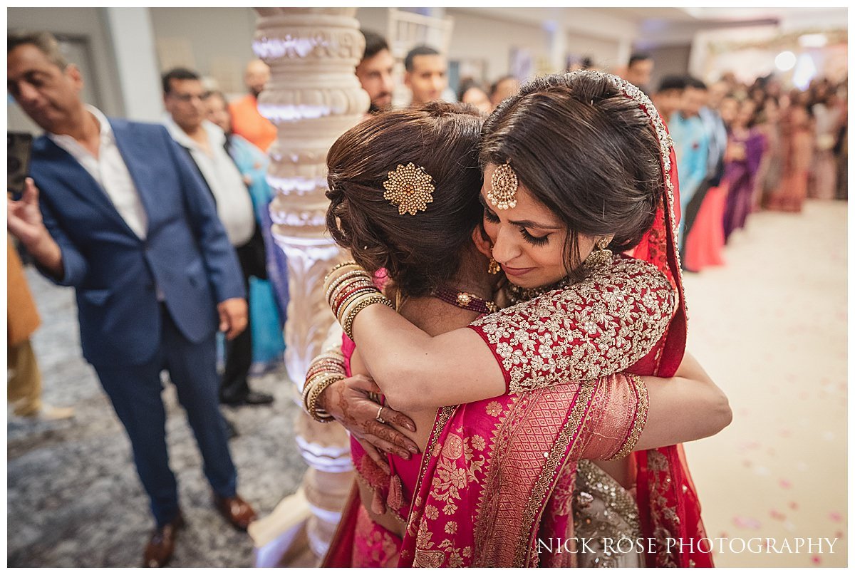 Hindu Wedding Photography at De Vere Wokefield Estate_0032.jpg