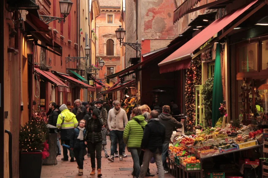 STREET BOLOGNA .jpg