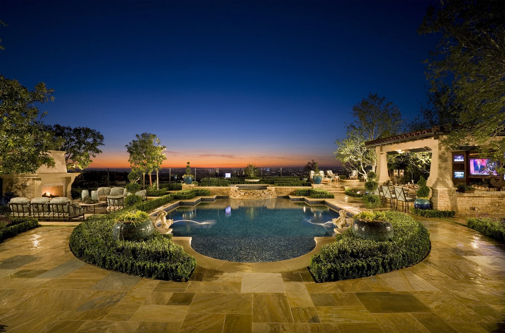 Jacobson - Pool overview.jpg