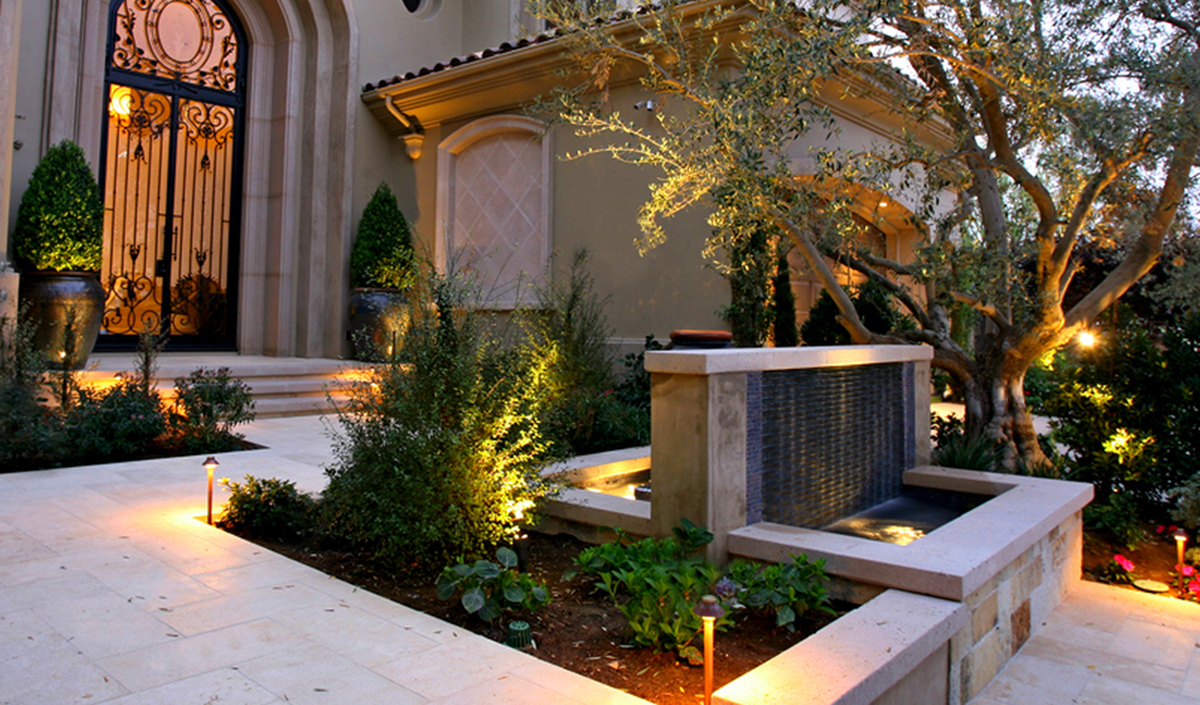 Front Courtyard.jpg