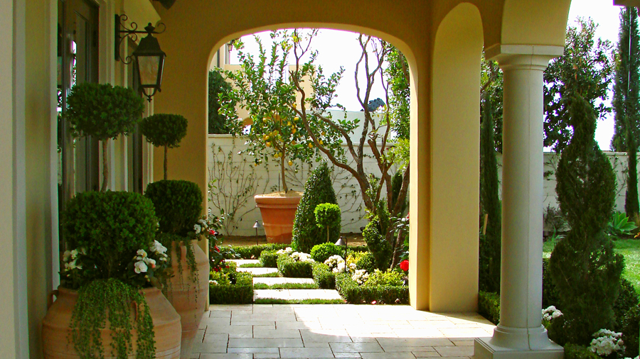 AMS - Khanna 2 - Loggia crop.jpg