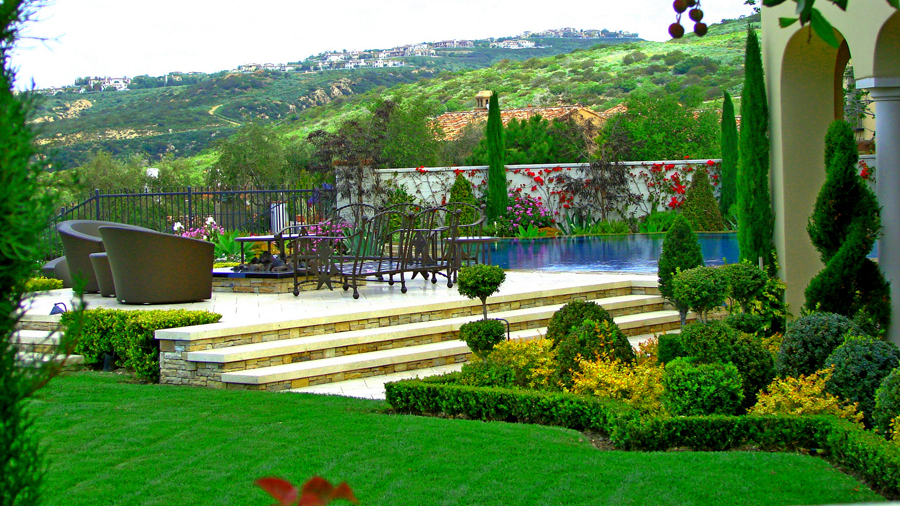 AMS - Khanna 2 - View across the yard.jpg