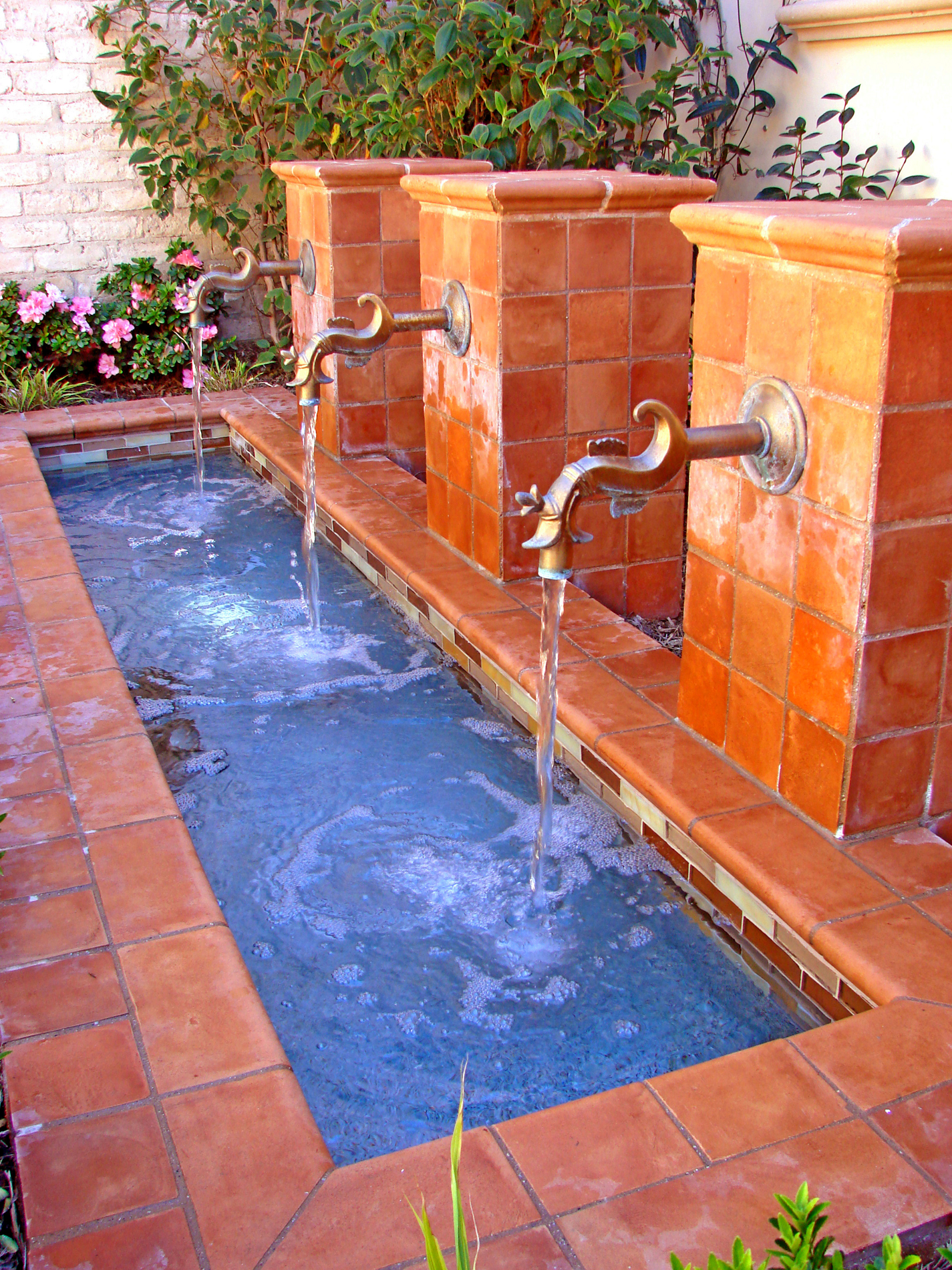 AMS - Mosen -Courtyard Founain.jpg