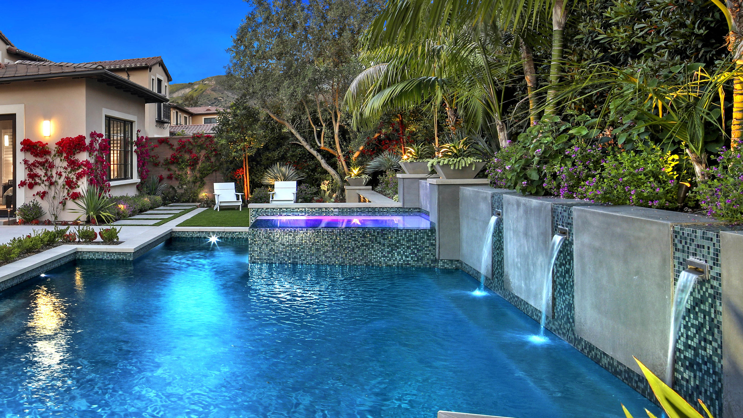 Pool Fountain Detail.jpg