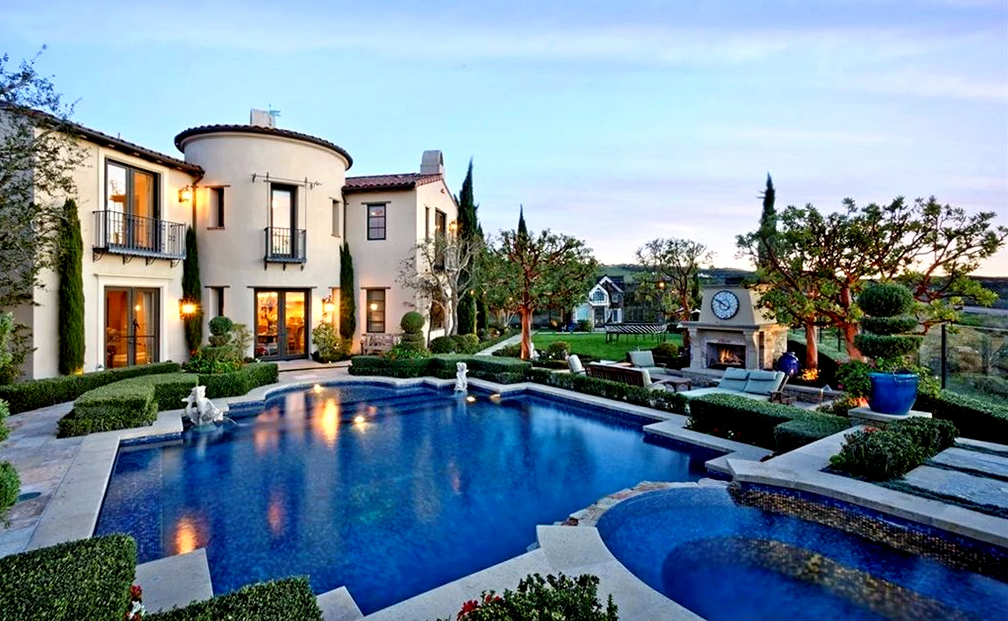 View Back to house.jpg