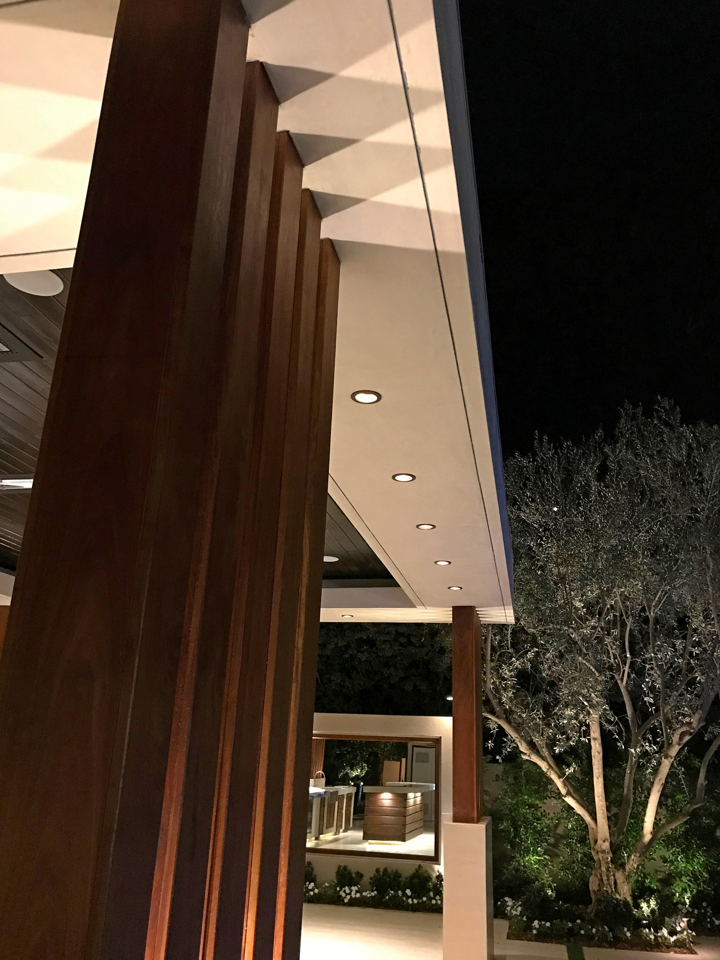 Structure Columns & Lighting.jpeg