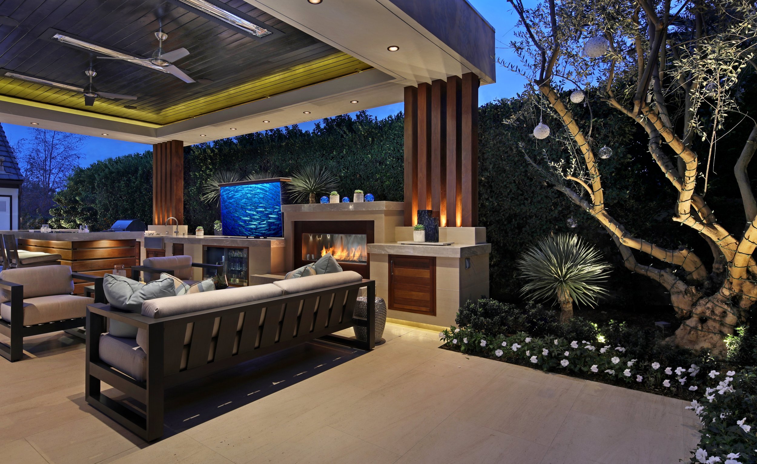 Entertainment Seating.jpg