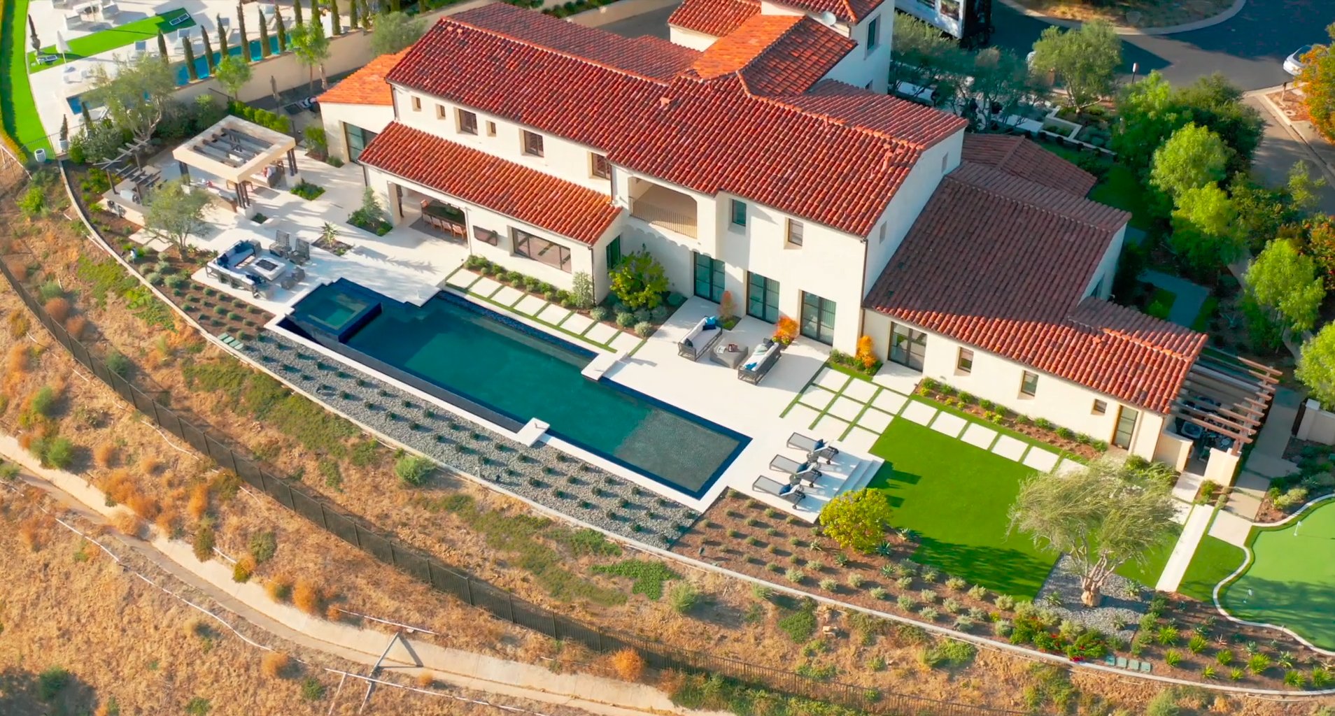 Rear Yard Overview.jpg