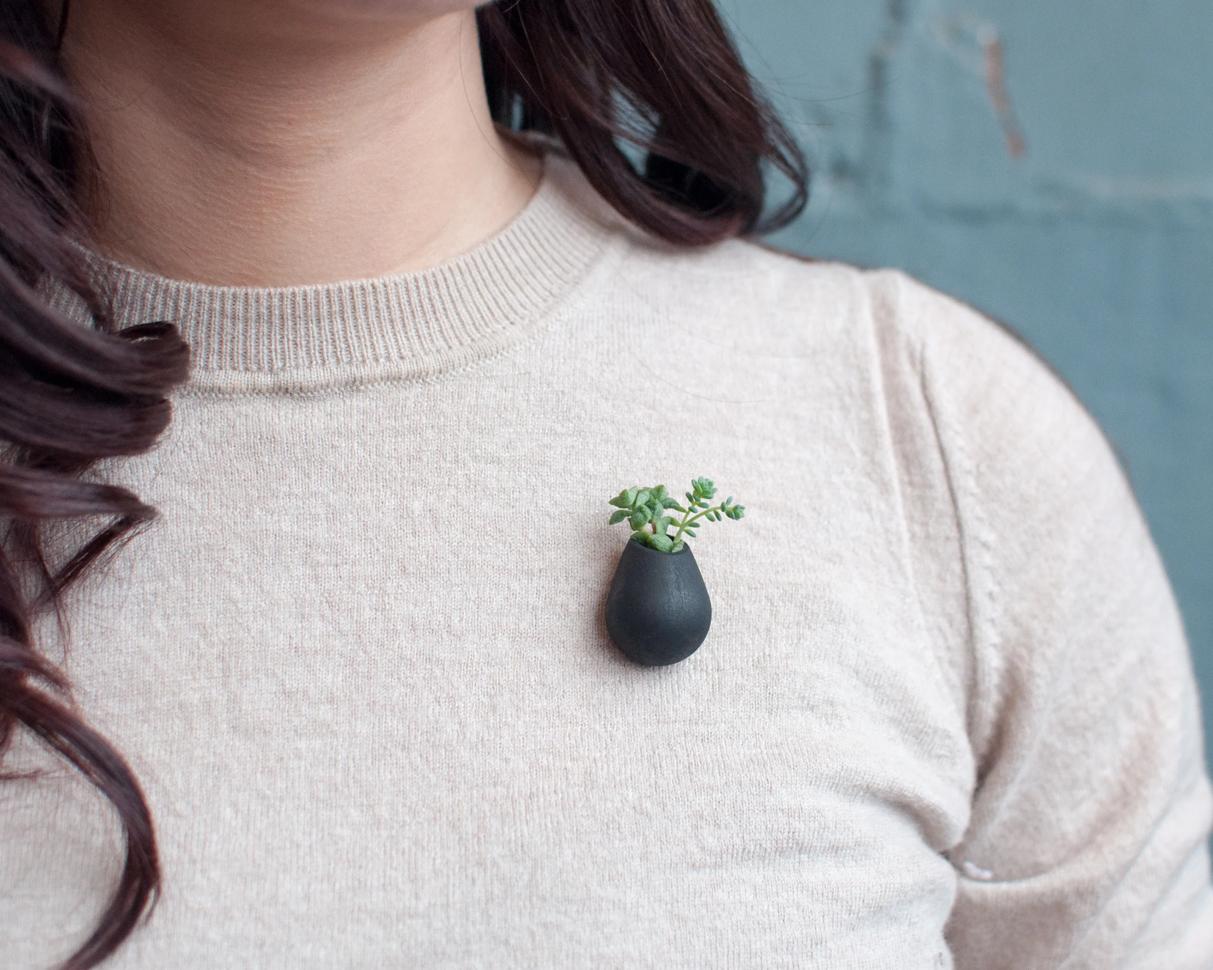 lapel-black-3.jpg