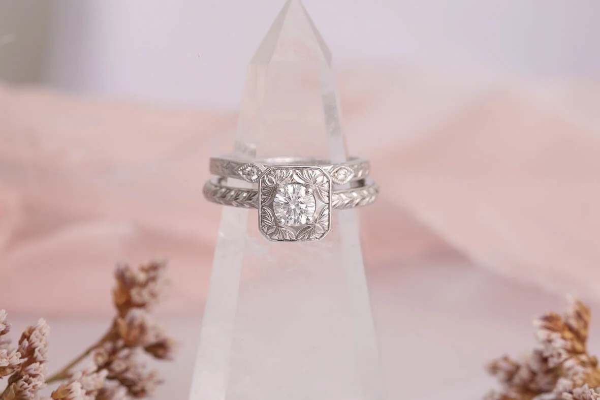 Lovelight ring WG 4.jpg