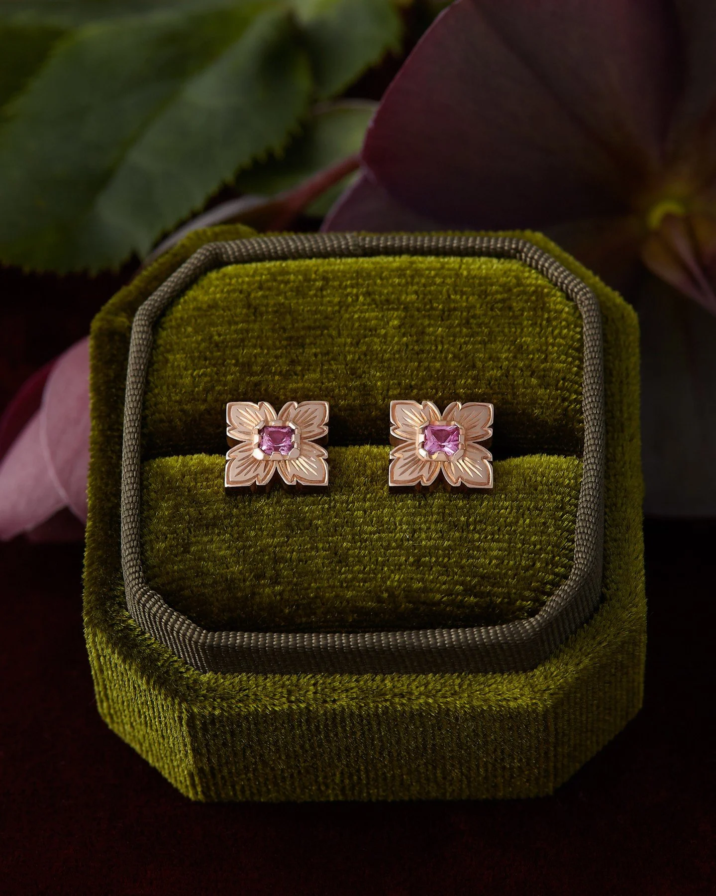 Stylized Pink Sapphire flower studs in 18k Rose gold . One pair available .  Make a time to view instore , or share a hint online 💖 

*
*
*

#handengraved #australianjeweller #pinksapphire #rosegold #sydneyjeweller #designerjewellery