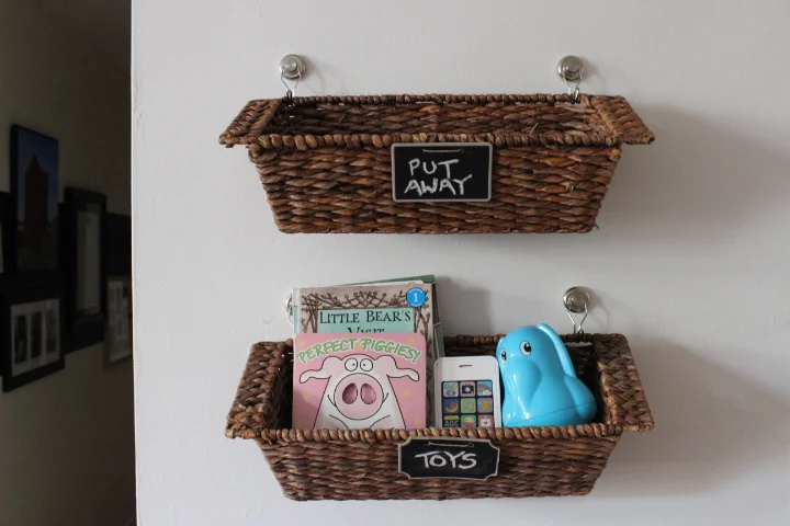 Magnetic hooks holding baskets