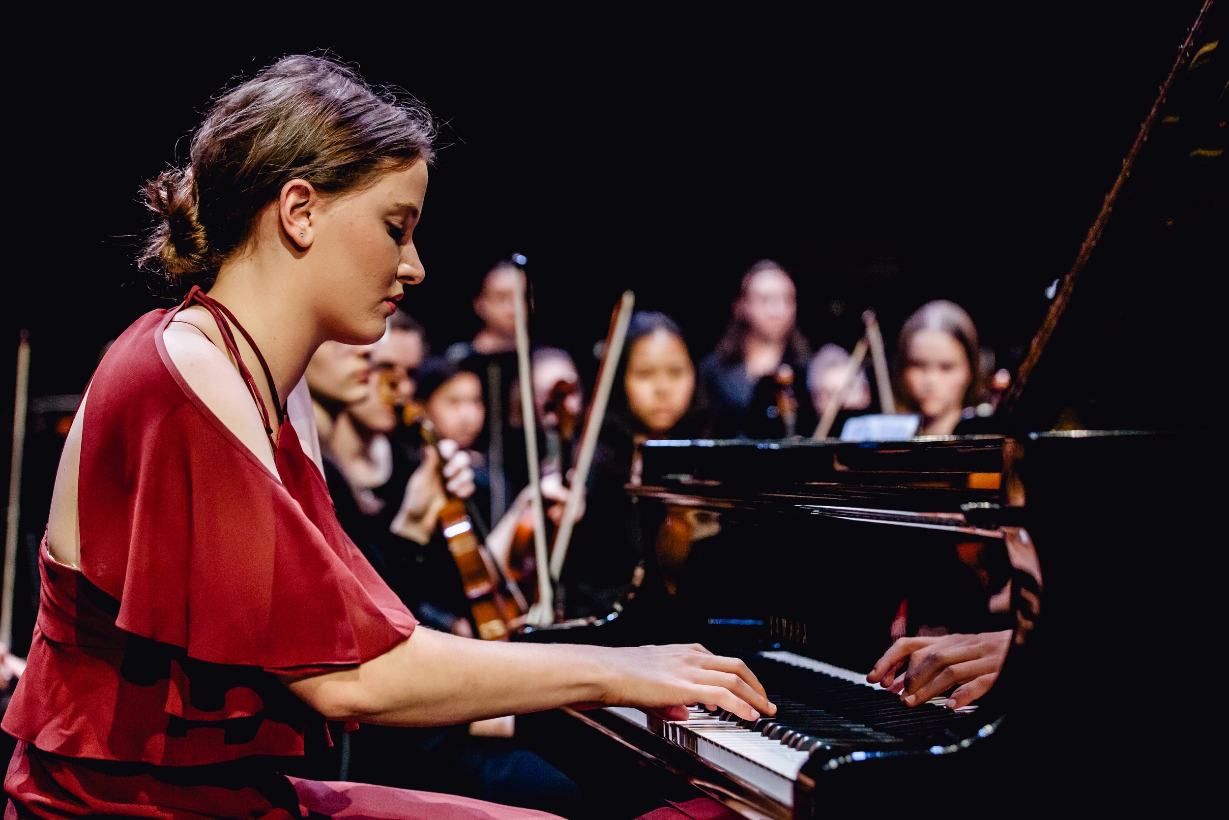 RCM-74 Maria Tynan piano.jpg