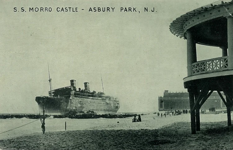 The Seventh Avenue Pavilion in the foreground